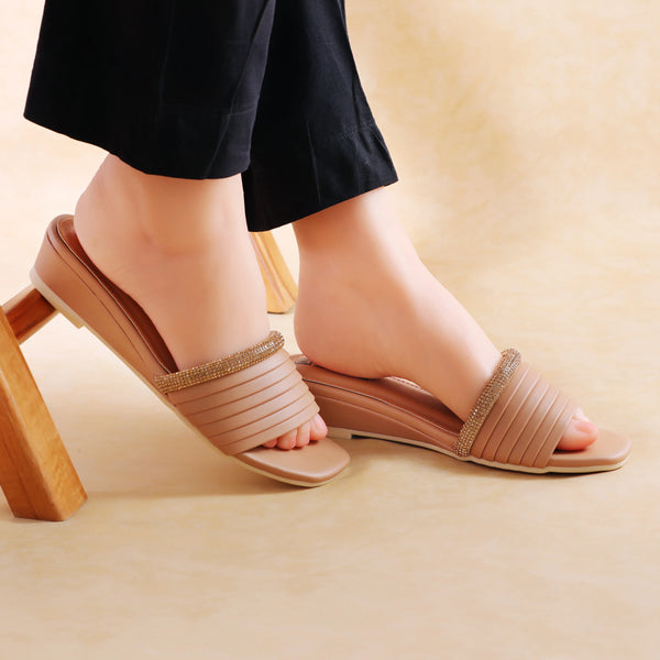 Bronti Beige Women Slippers