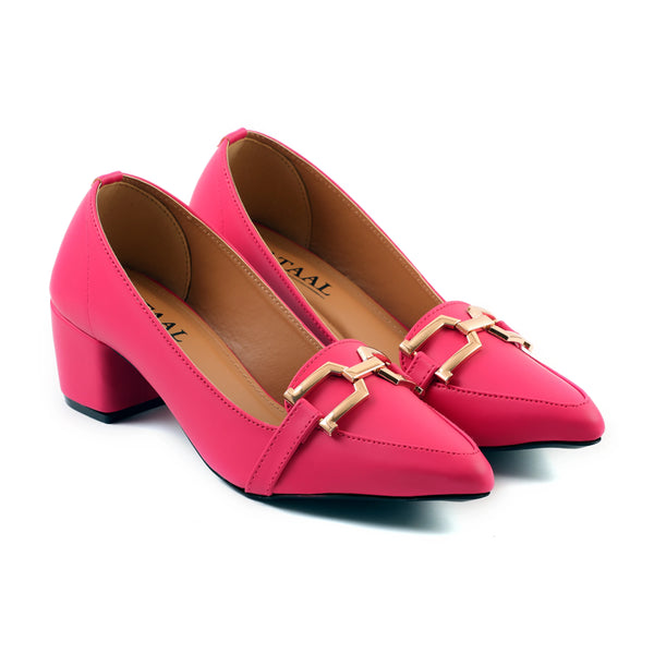 Nova Magenta women court shoes